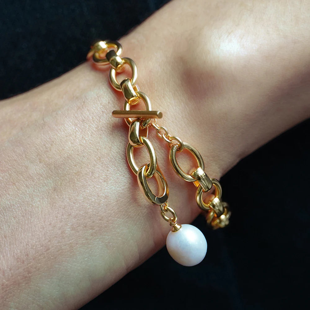 Florence Statement Bracelet (Gold/Baroque/Pearl)