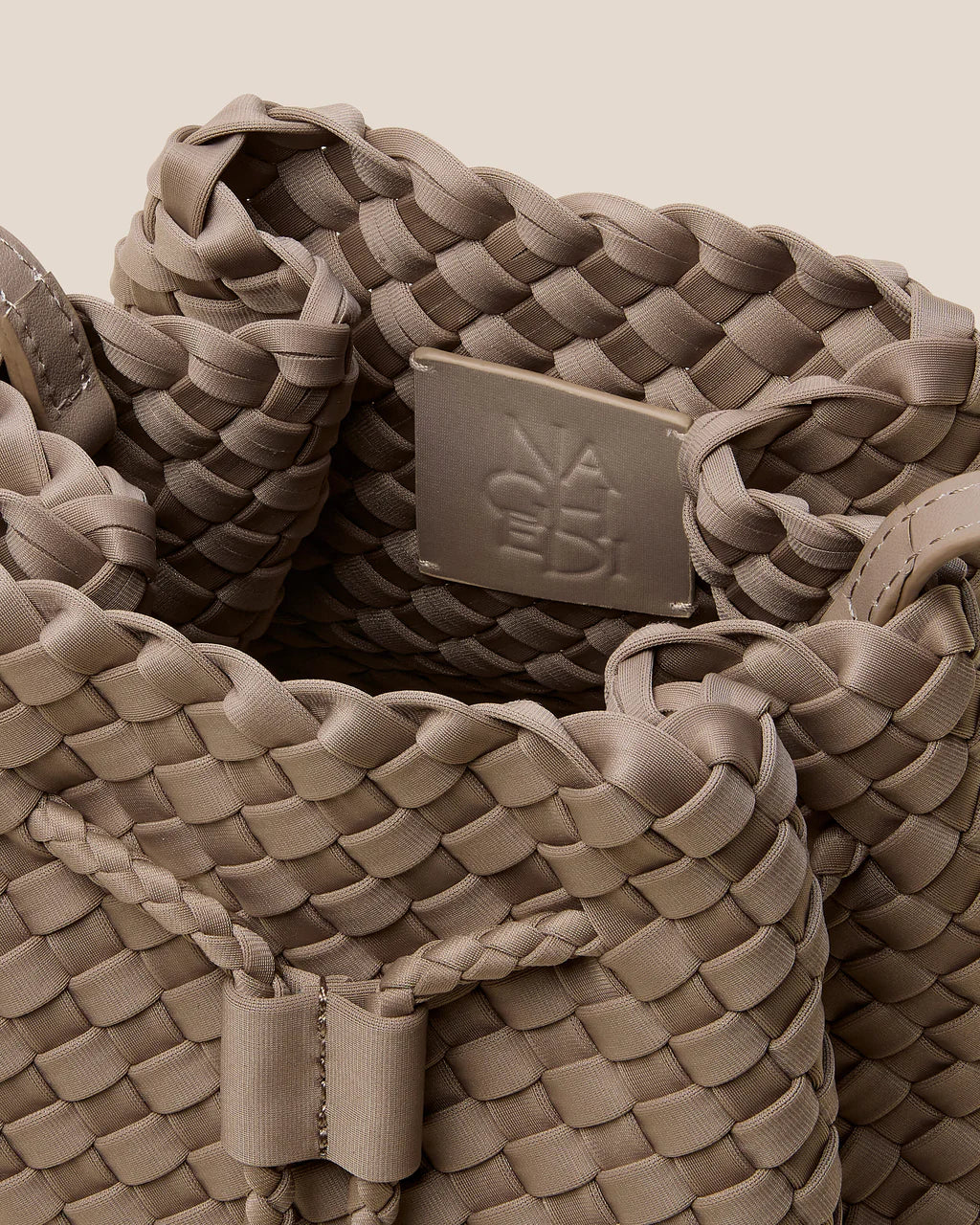 Gramercy Medium Bucket (Cashmere)