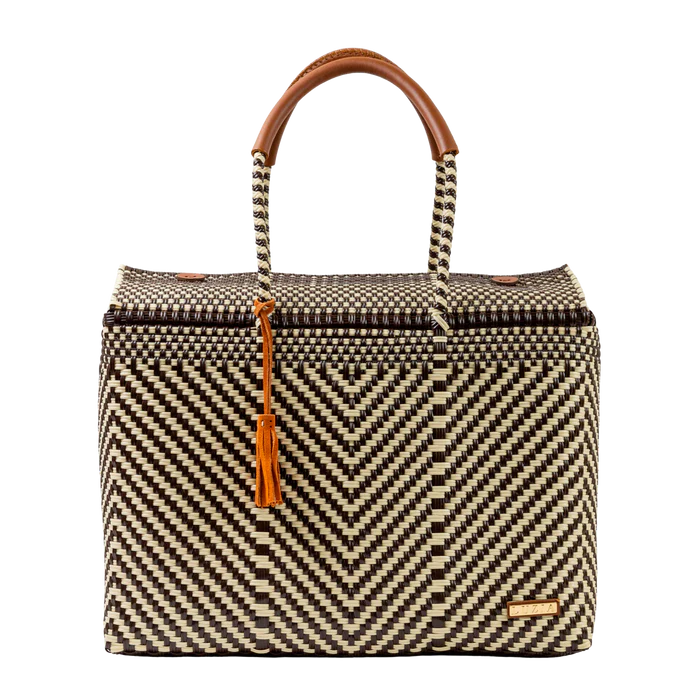 Closed Basket Arrow (Brown)