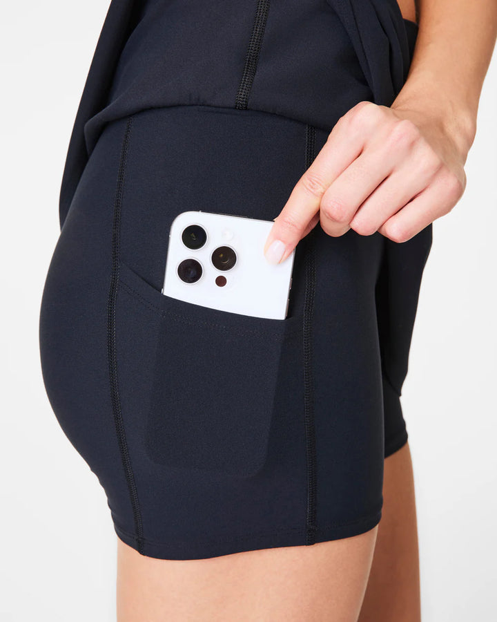 Onform Skort (Barely Black)
