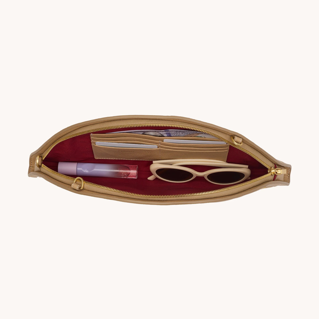 Shelley Clutch (Toasty Sand/Brushed Gold)