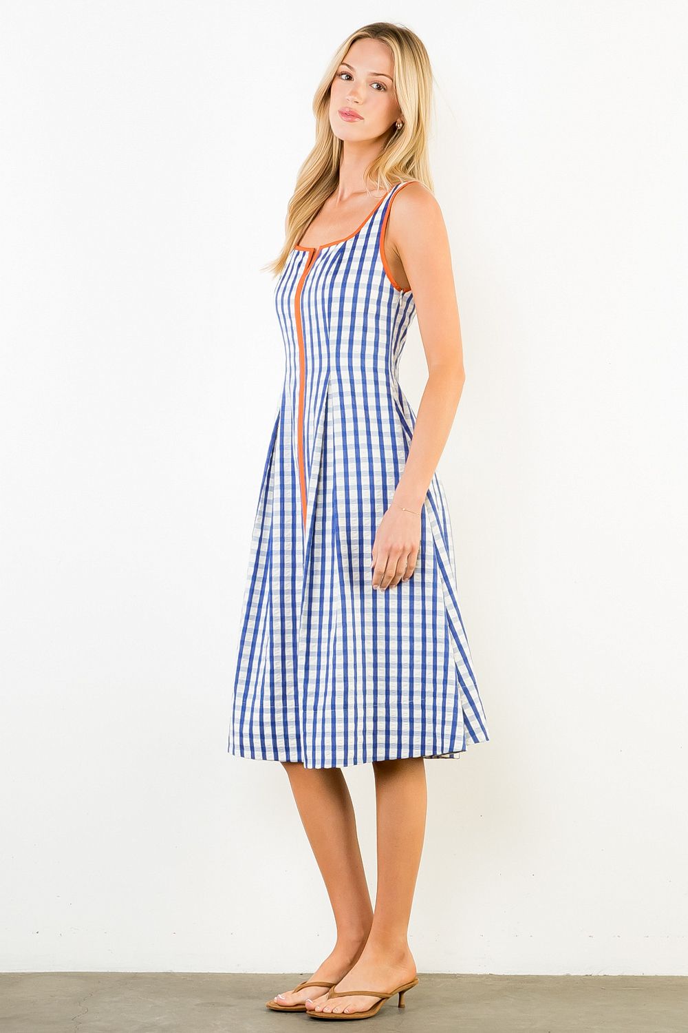 Thin Strap Gingham Pattern Dress (Navy)
